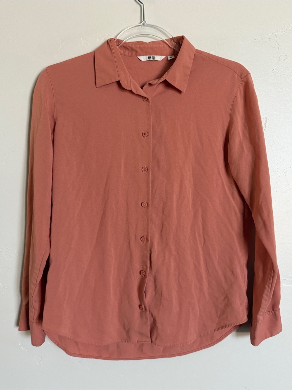 Uniqlo Women's Button-Front Blouse in Terracotta Rust